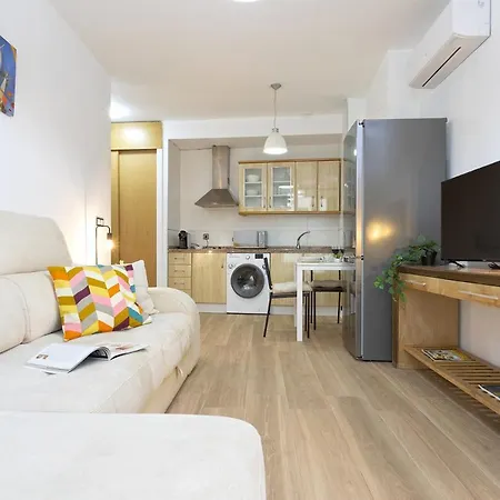 Apartment -malagasunapts-cervantes Pool&parking