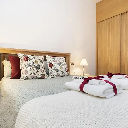 Apartment -malagasunapts-cervantes Pool&parking Malaga
