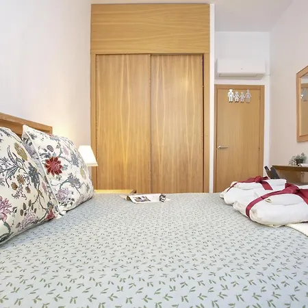 Apartment -malagasunapts-cervantes Pool&parking
