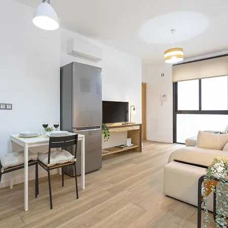 Apartment -malagasunapts-cervantes Pool&parking